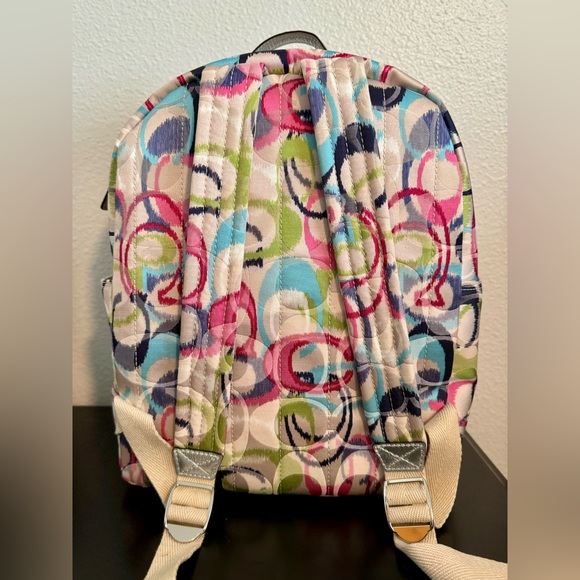 Coach Poppy Backpack - Picture 4 of 12